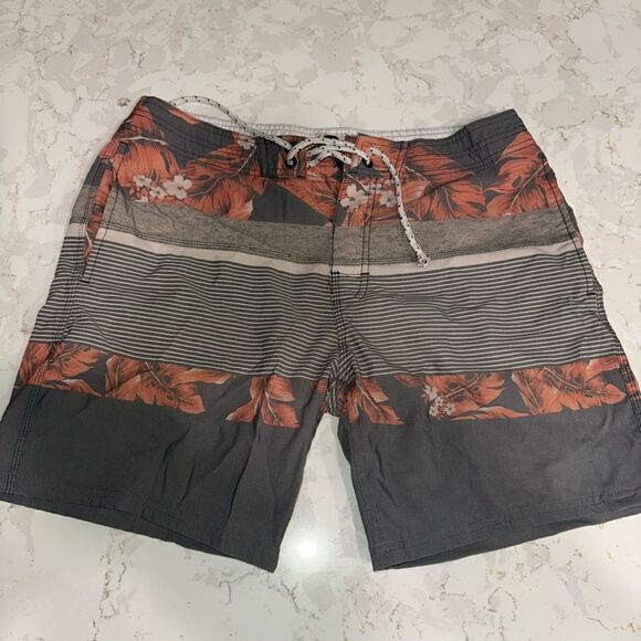 Men’s Tropical Rip Curl Board Shorts - Picture 1 of 5